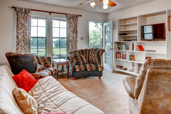 3BR House on Canyon Lake w/Private Gazebo! image 3